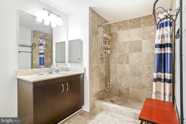 Building Photo - 475 K St NW
