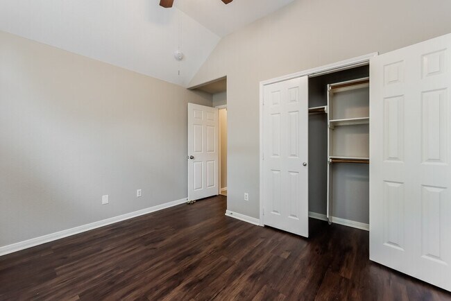 Building Photo - 24030 Rockygate Dr