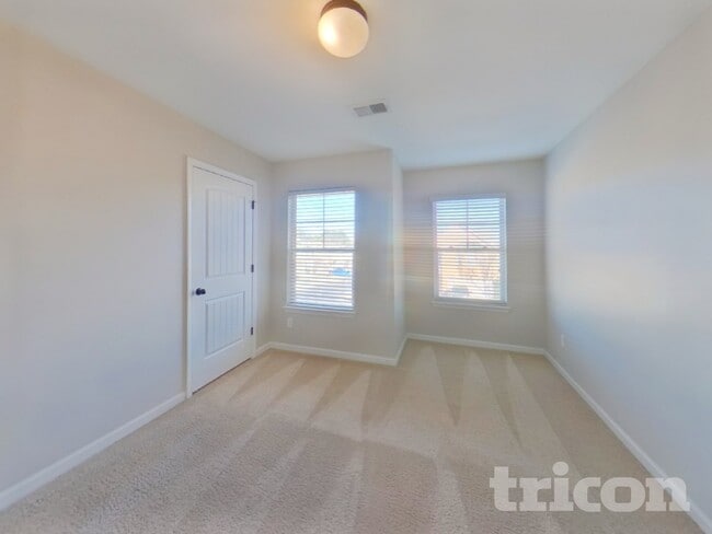 Building Photo - 4031 Haworth Pkwy