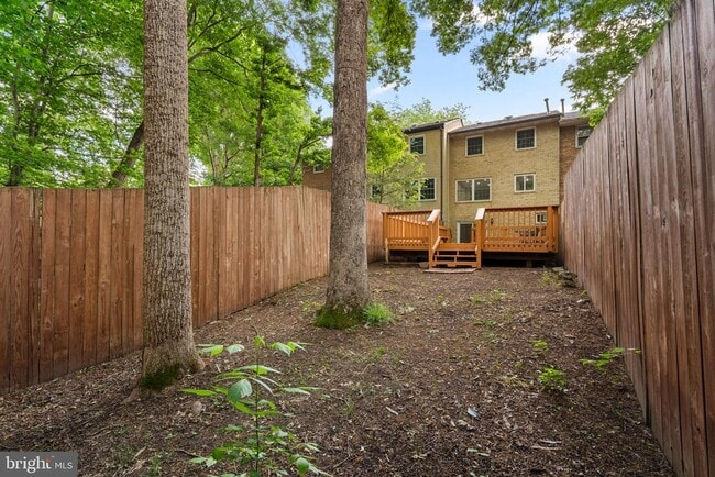 Building Photo - 14894 Lambeth Square