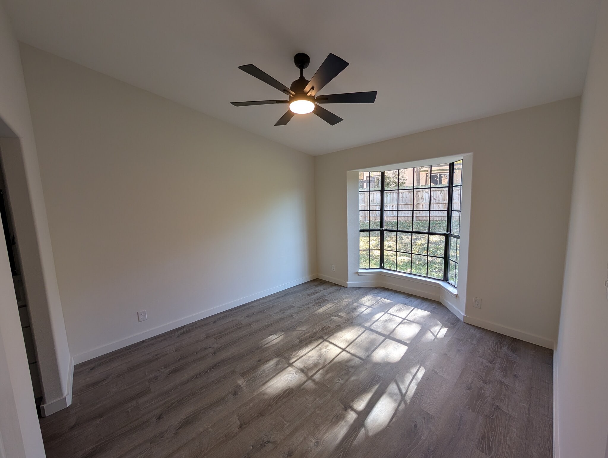 Building Photo - 1601 Faro Dr