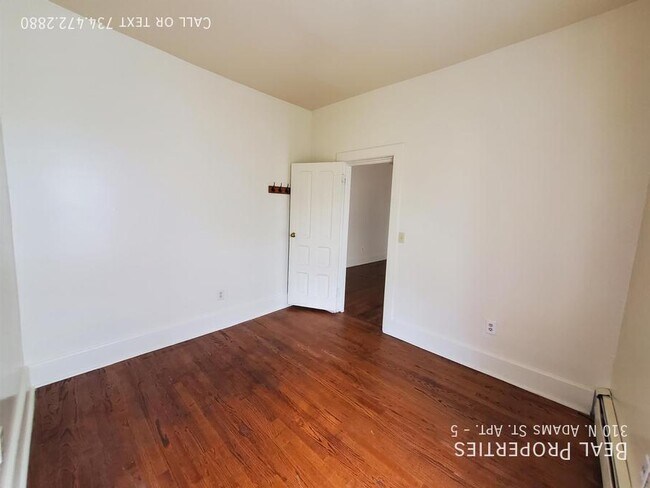 Building Photo - 310 N Adams St