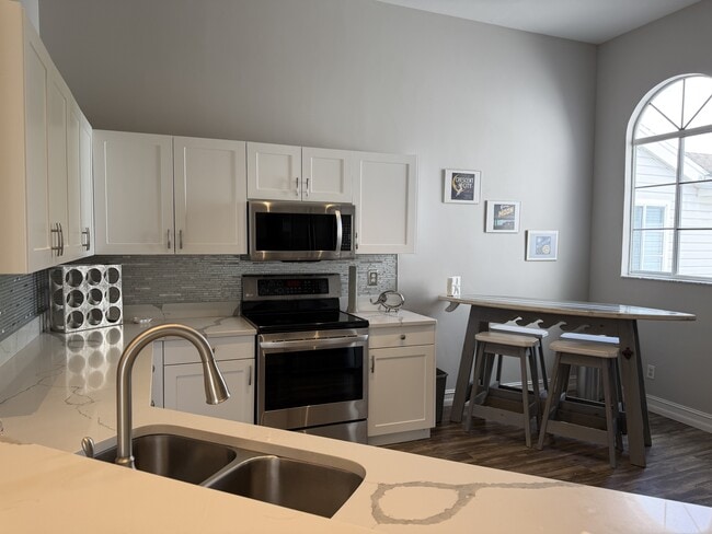 Building Photo - 2571 Citrus Lake Dr