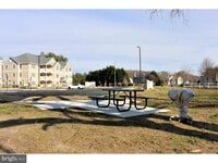 Building Photo - 1665 Kenton Rd