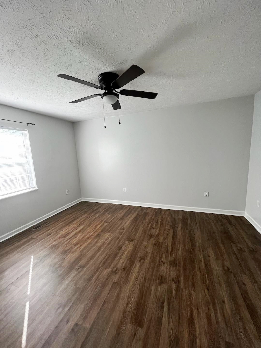 Building Photo - 711 Panther Creek Ct