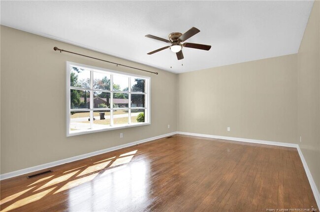 Building Photo - 511 Dandridge Dr
