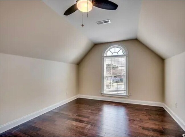 Building Photo - “Elegant 5-Bed Executive Home with Pool – ...