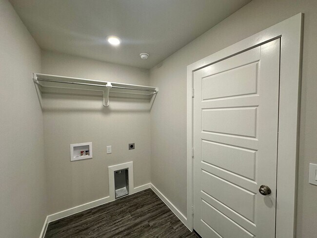 Building Photo - Pre-Leasing July in Frenship ISD
