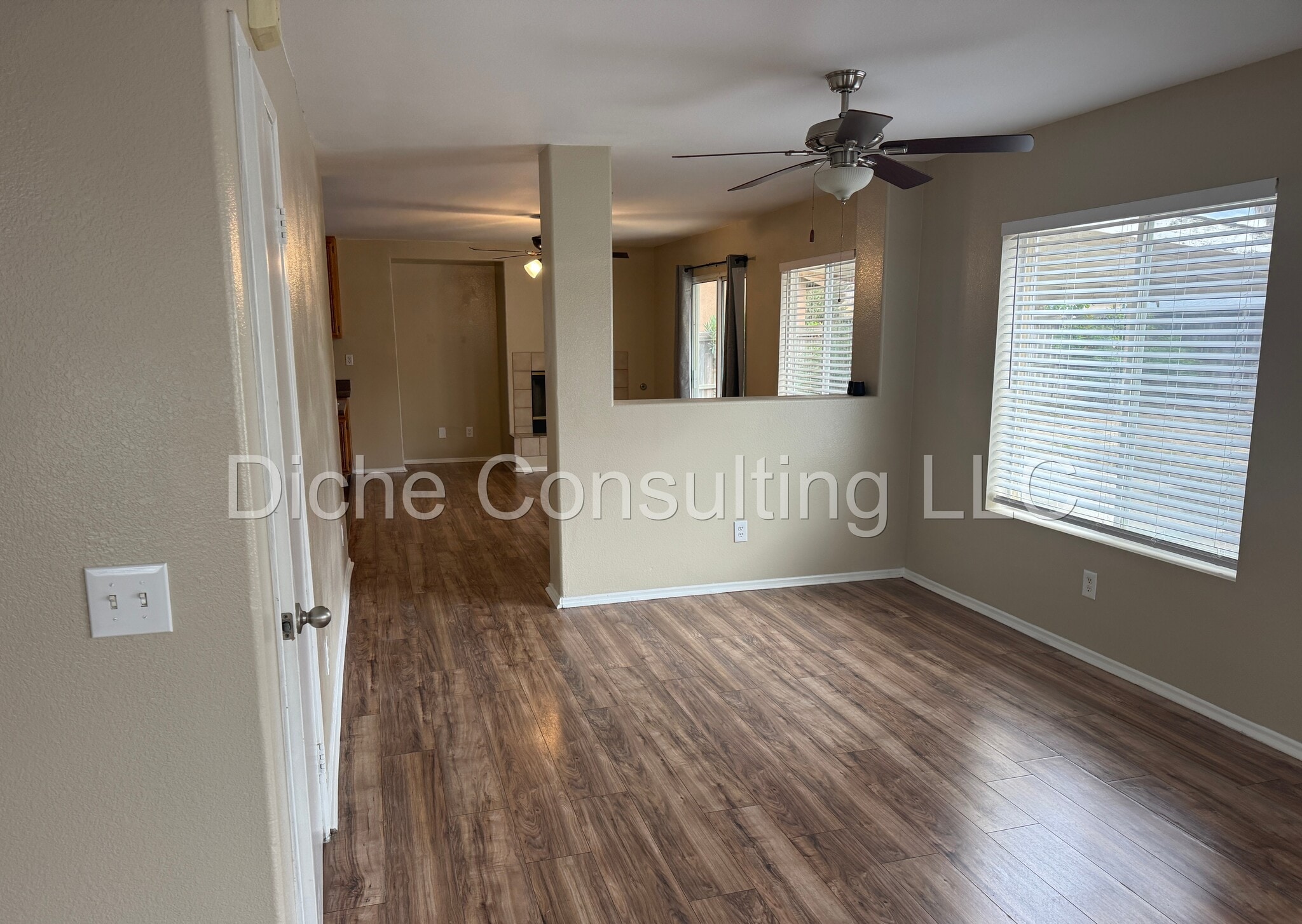 Building Photo - 4825 Country Grove Way