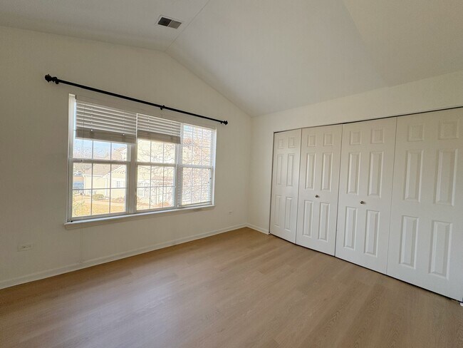 Building Photo - 2611 Cedar Glade Dr