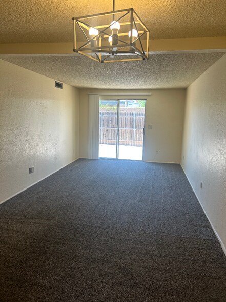 Building Photo - 3530 N Tucson Blvd