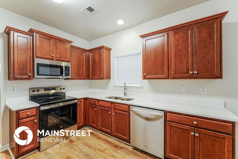 Building Photo - 5020 Kelly Creek St