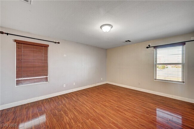 Building Photo - 5674 Diamond Palm Ct