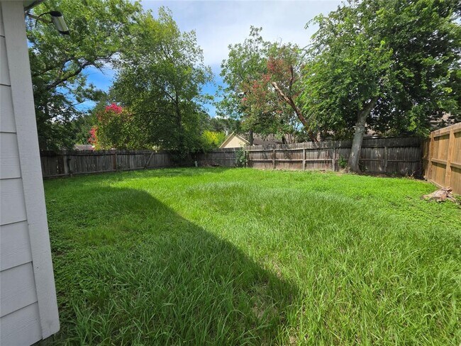 Building Photo - 1115 Rock Canyon Dr