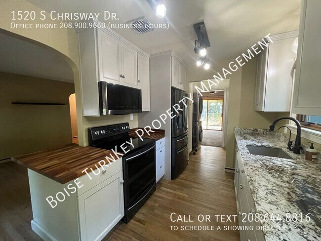 Building Photo - 1520 Chrisway Dr