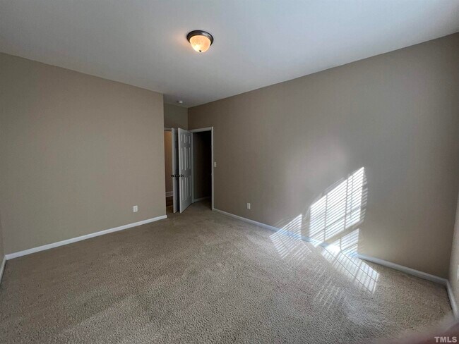 Building Photo - 2311 Kudrow Ln