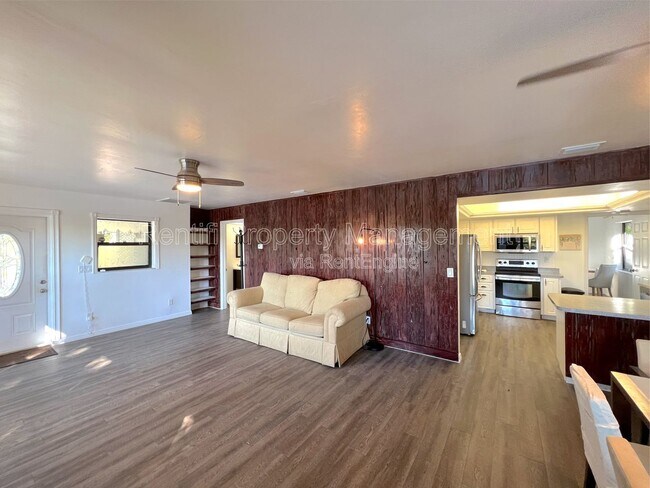 Building Photo - 10951 Ruden Rd