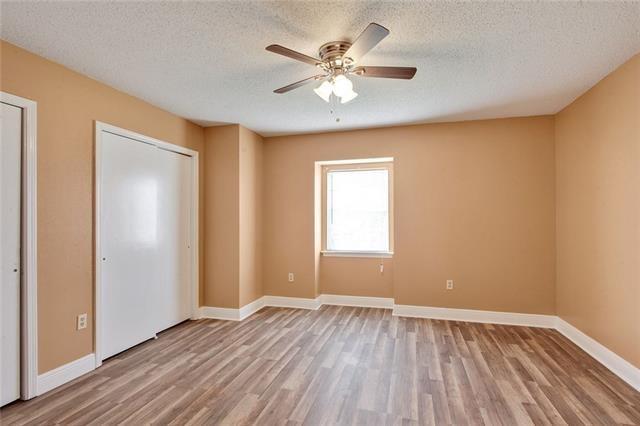 Building Photo - 63 Carriage Ln