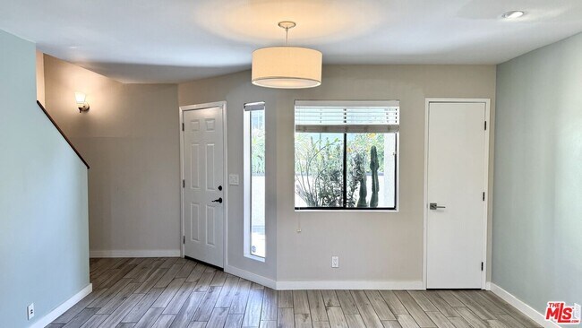 Building Photo - 1802 20th St