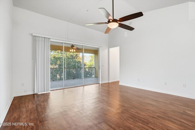 Building Photo - 6633 Jefferson Garden Ct