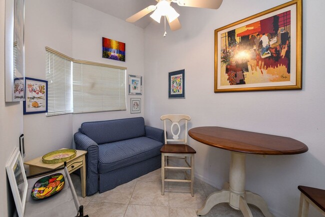 Building Photo - 4228 Central Sarasota Pkwy