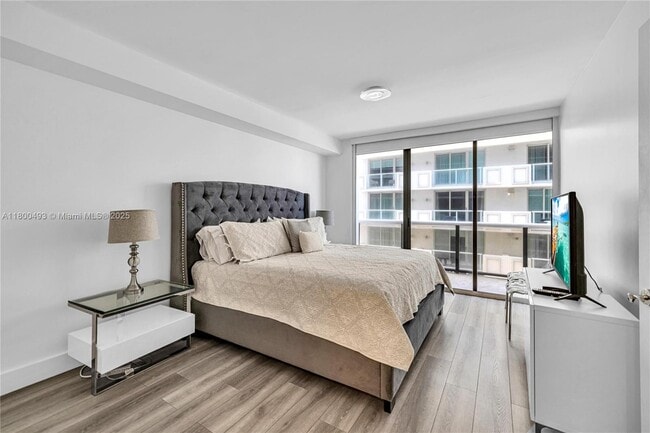 Building Photo - 9455 Collins Ave