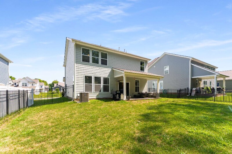 Building Photo - 543 Ballard Dr