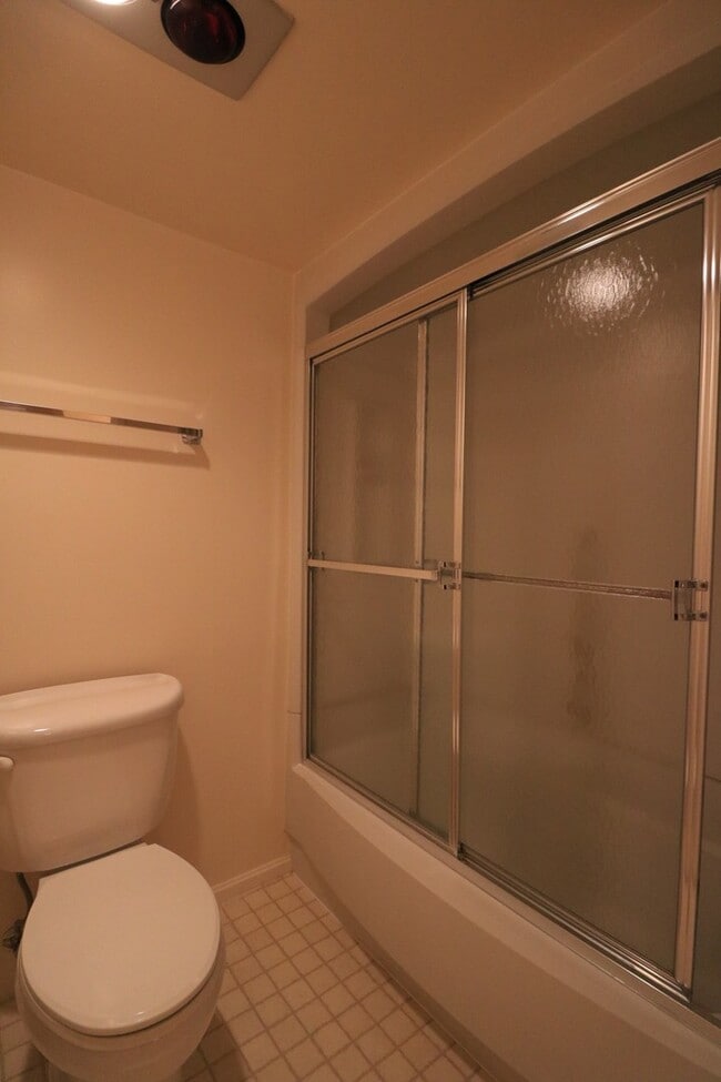Building Photo - 15107 Interlachen Dr