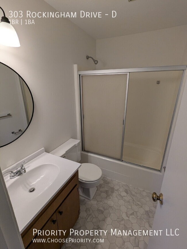 Building Photo - 303 Rockingham Dr