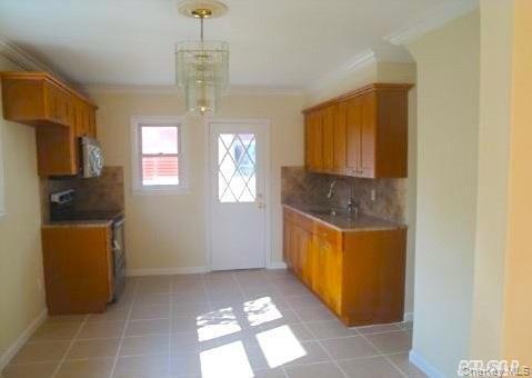 Building Photo - 343 Greengrove Ave