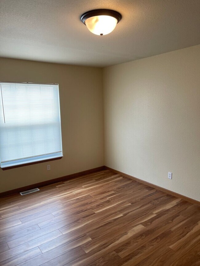 Building Photo - 16858 Hurricane Ln
