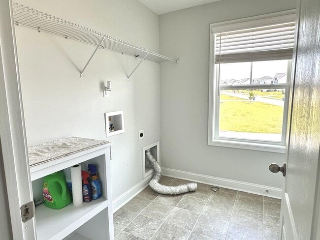 Building Photo - 263 Union St