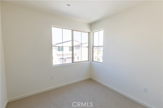 Building Photo - 3472 Emerald Dr