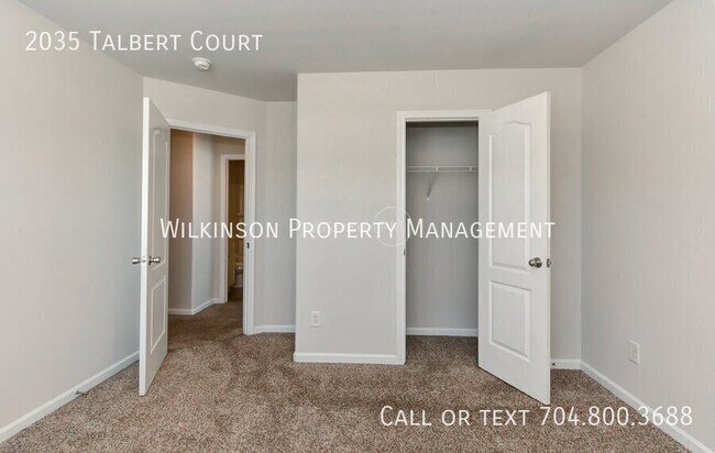 Building Photo - 2035 Talbert Ct