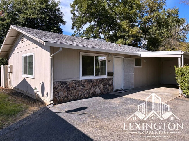 Primary Photo - Charming 2BD/1.5BA Sacramento Home, near J...
