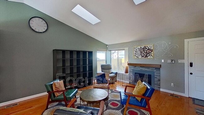 Building Photo - 11409 Jay St