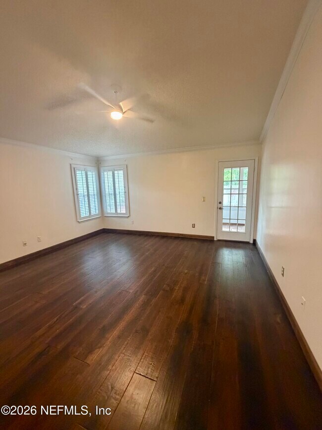 Building Photo - 1523 Blue Heron Ct
