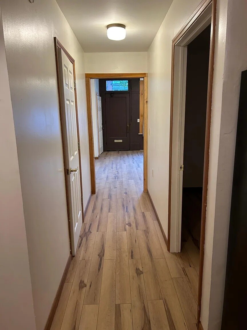 Hallway - 181 4th St