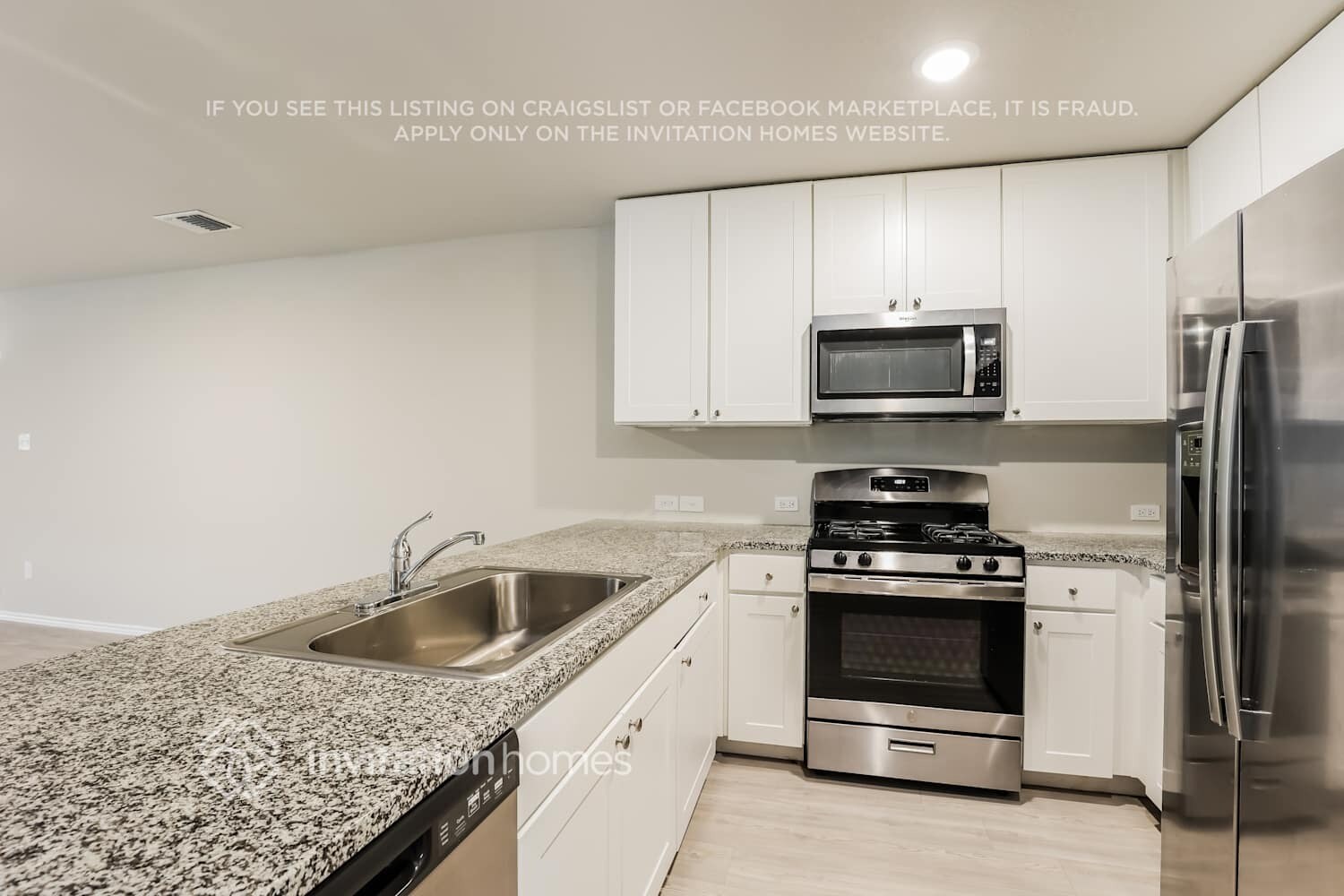 Building Photo - 5711 Leon Pl