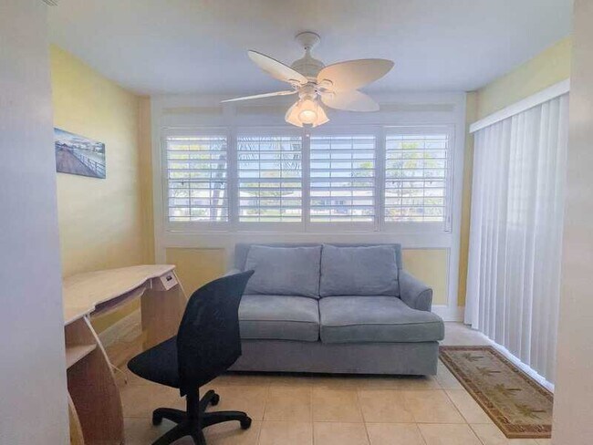 Building Photo - 10350 Imperial Point Dr W