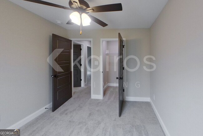 Building Photo - 157 Allentown Wy