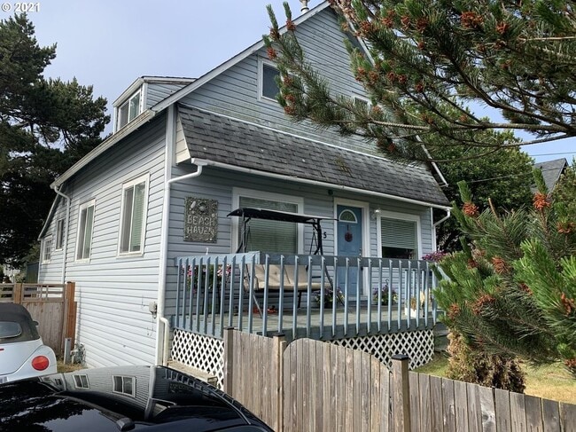 Primary Photo - 325 8th Ave