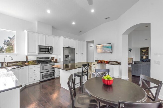 Building Photo - 5469 46th Ct W