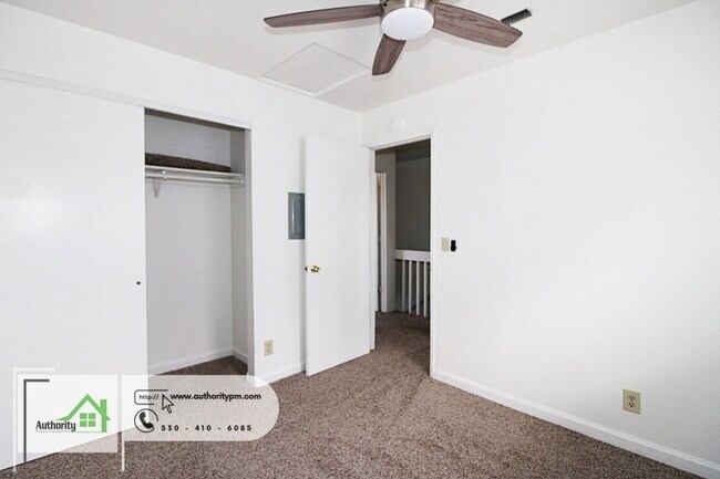 Building Photo - 2750 Shasta View Dr