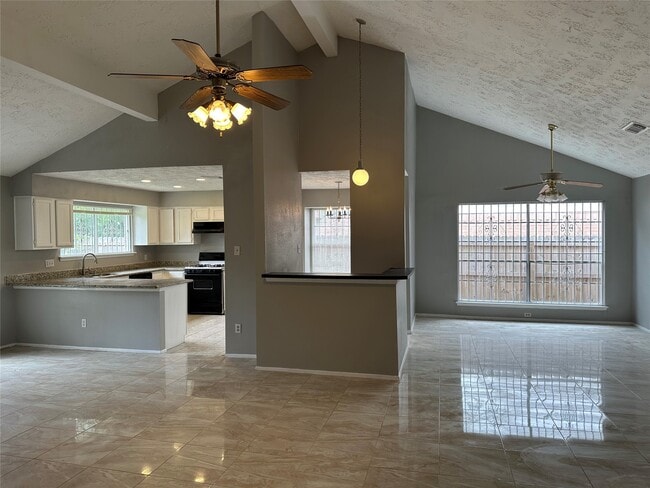 Building Photo - 14803 Wind Cave Ln