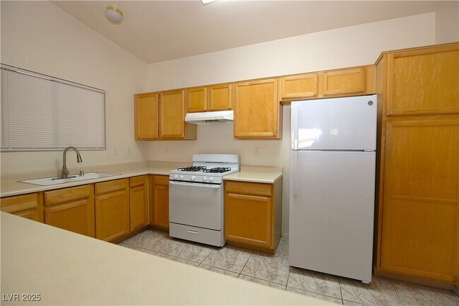 Building Photo - 8725 W Flamingo Rd