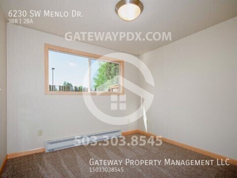 Building Photo - 6230 SW Menlo Dr