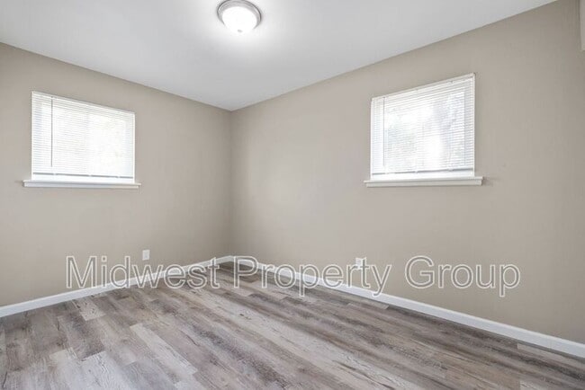 Building Photo - 41 Juno Dr