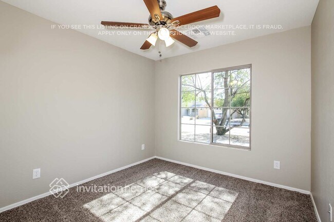 Building Photo - 17850 W Boca Raton Rd