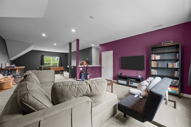 Building Photo - Spacious 6-Bedroom Home with Private Backy...
